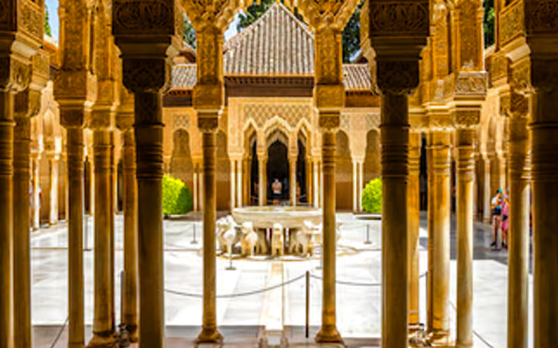 cuando viajar a Granada en verano