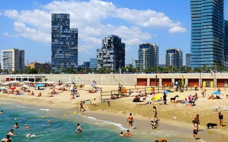cuando viajar a Barcelona en Verano
